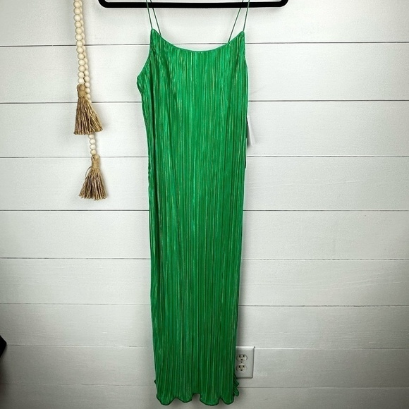 NWT Good American "Always Fits Plisse" Slip Dress Size 00/0 (XS/S) - Picture 1 of 7